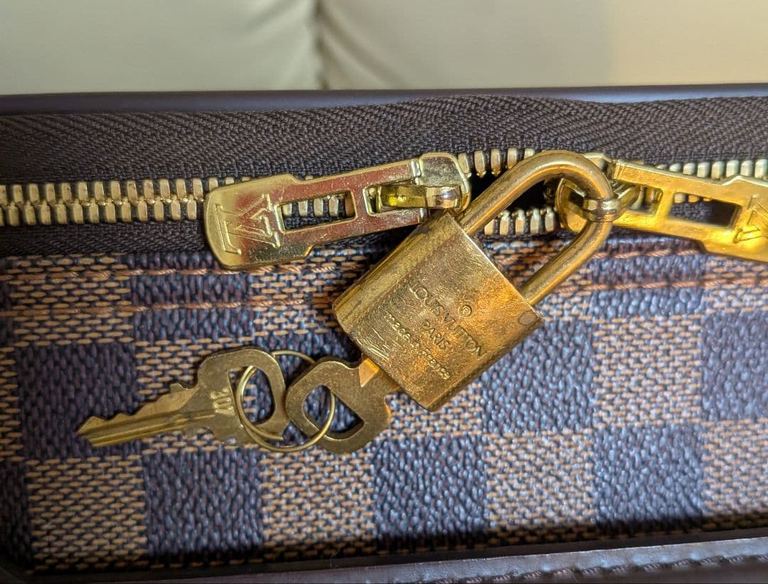 LOUIS VUITTON　ダミエペガス45キャリーケース