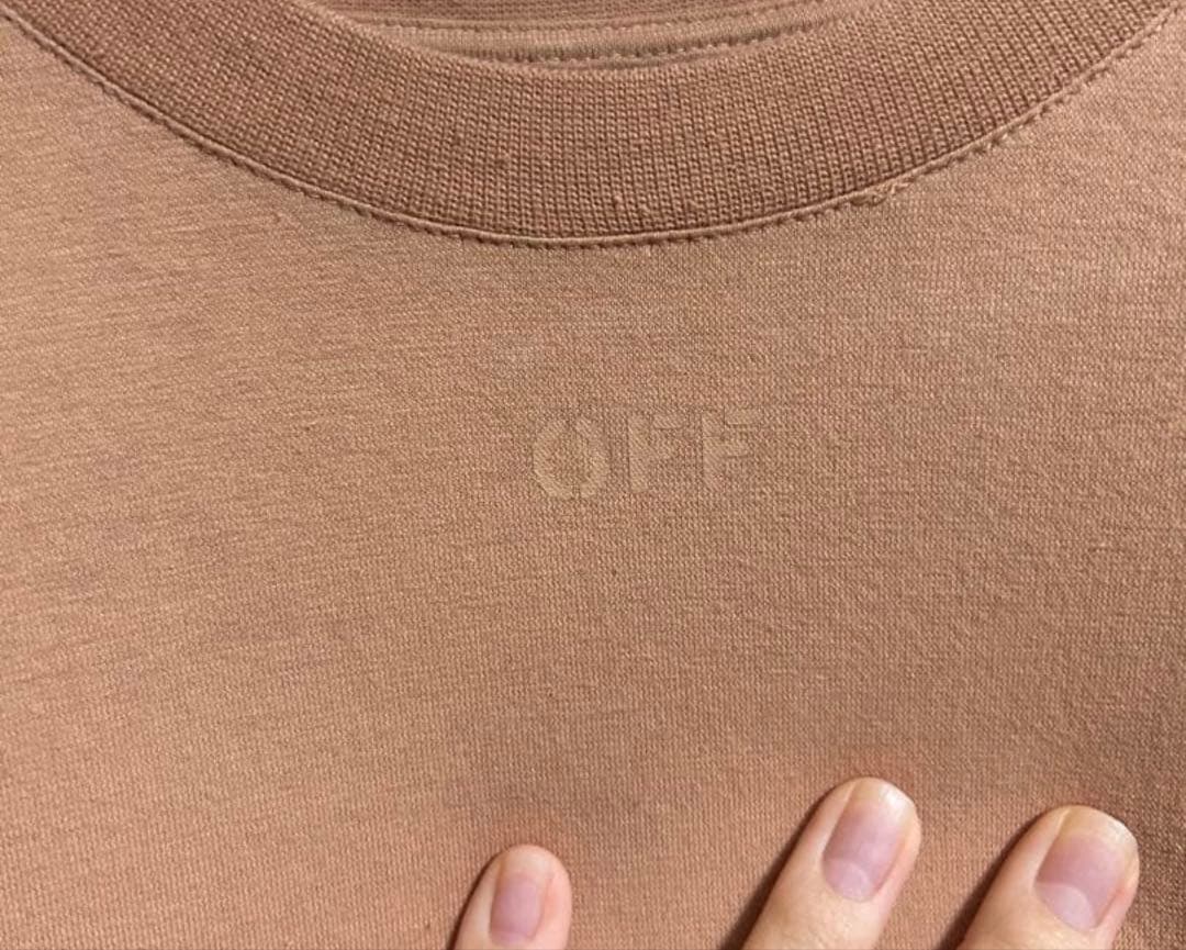 OFF-WHITE オフホワイト　ロゴ　クロスアロー　tシャツ
