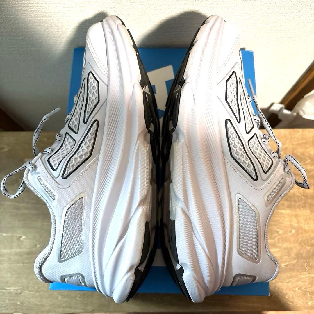 靴 HOKA CLIFTON ONE9 26.0