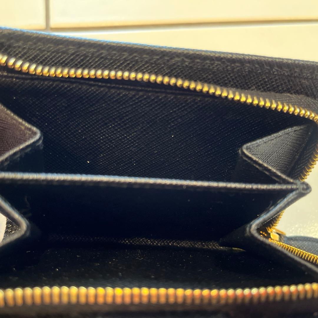 PRADA プラダ サフィアーノトライアングル 財布