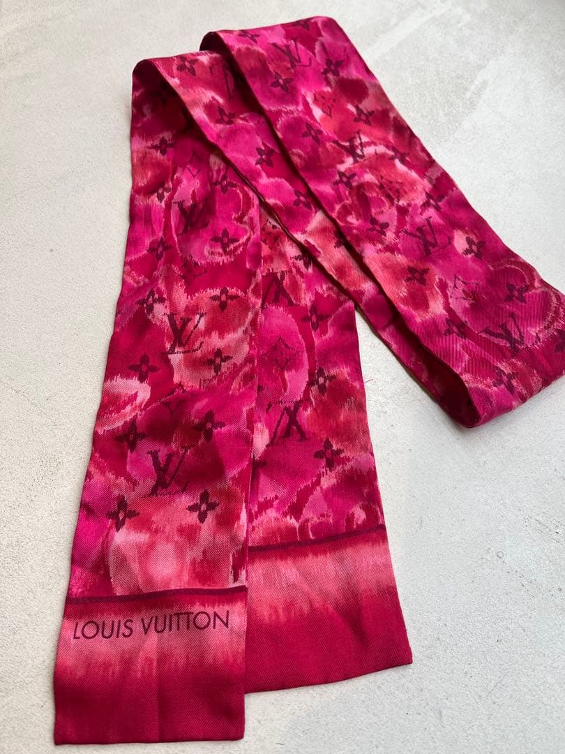 【美品】LOUIS VUITTON パレオサマー　イカット ツイリースカーフ