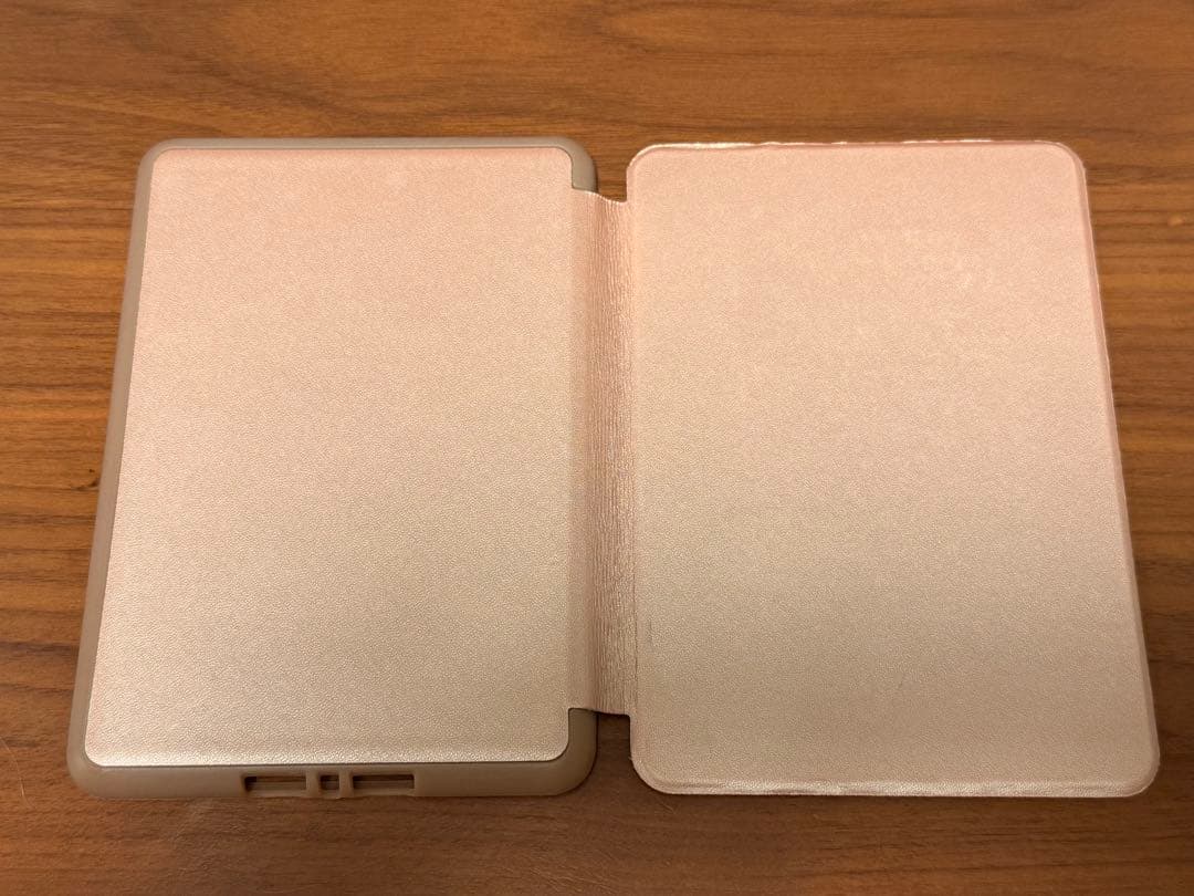 Kindle Paperwhite Wi-Fi 32GB（フィルム貼付・ケース付
