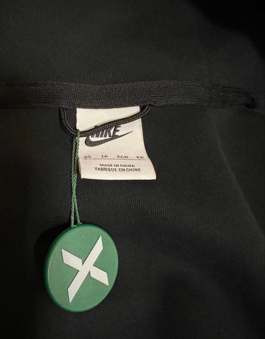トップス NIKE Tech Fleece