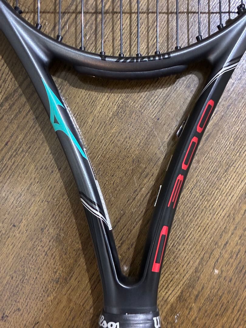 ミズノ D300 グリップG3 美品　mizuno硬式ラケット