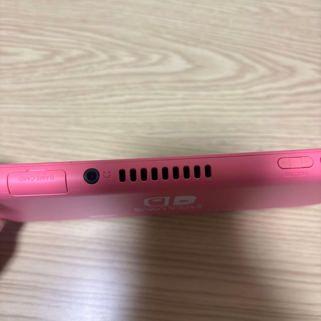 【中古箱なし】Nintendo Switch Lite コーラル　本体 充電器有