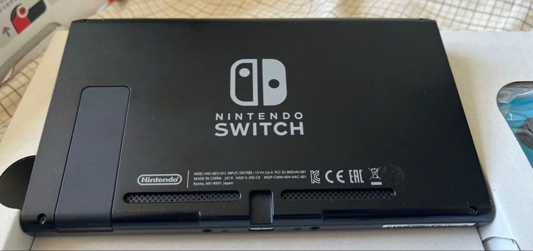 Nintendo Switch ネオンブルー/レッド　純正ケース付
