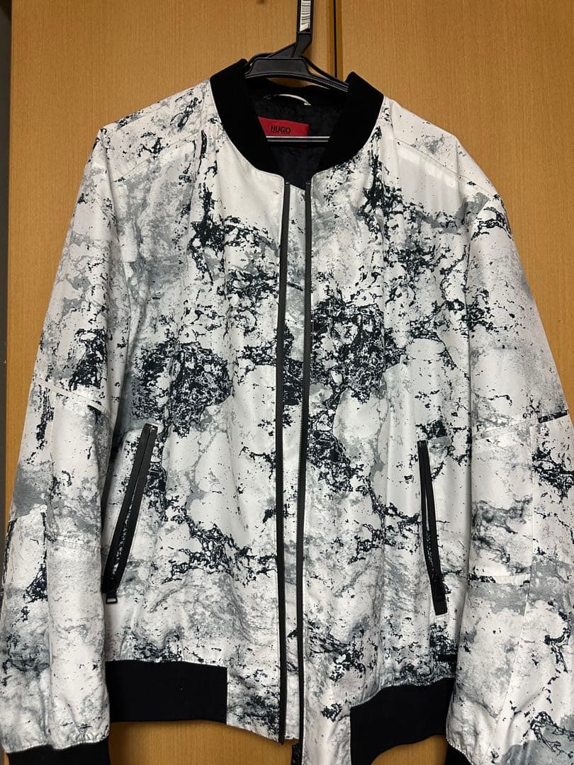 ヒューゴボス　HUGO BOSS ブルゾン