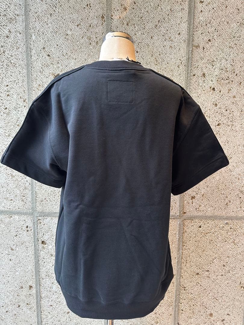 Nike sacai コラボ T-シャツ　新品