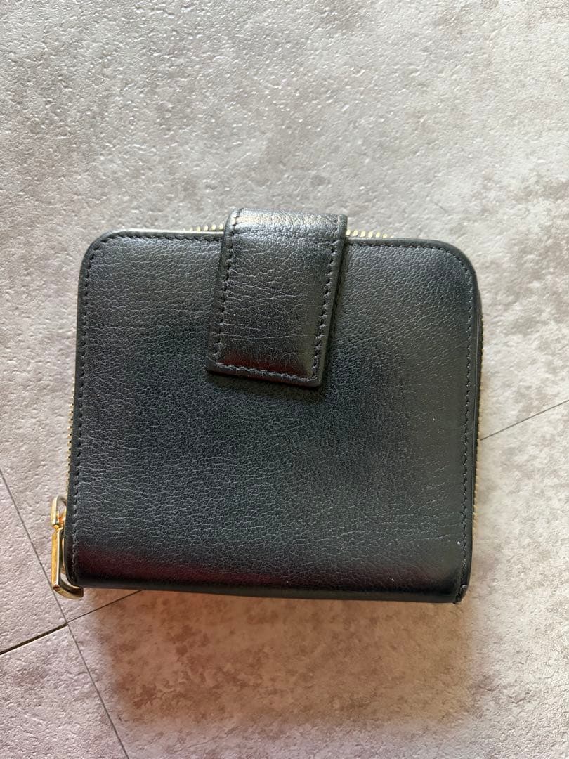 YSL 黒 二つ折り財布