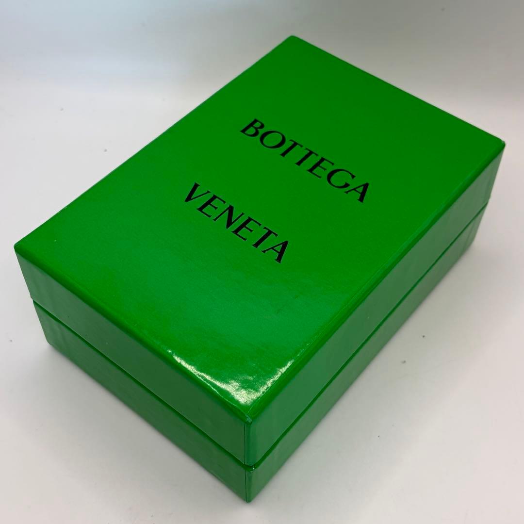 BOTTEGA VENETA☆スモールカセット二つ折り財布 グリーン