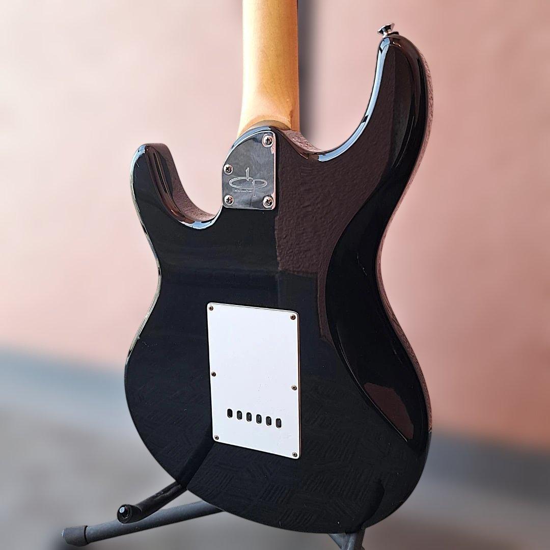 ■OLP MM4 ERNIE BALL Musicman Silhouette