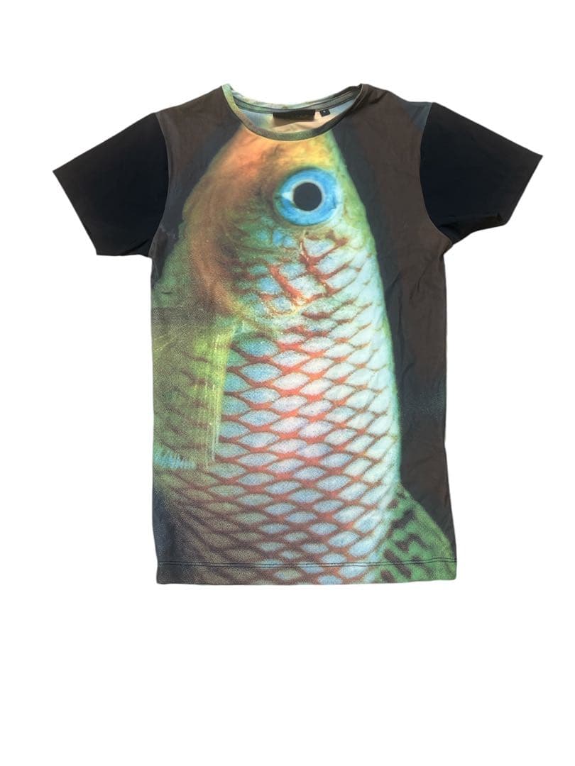 BOTTER FITTED T-SHIRT フィッシュ　プリントtシャツ