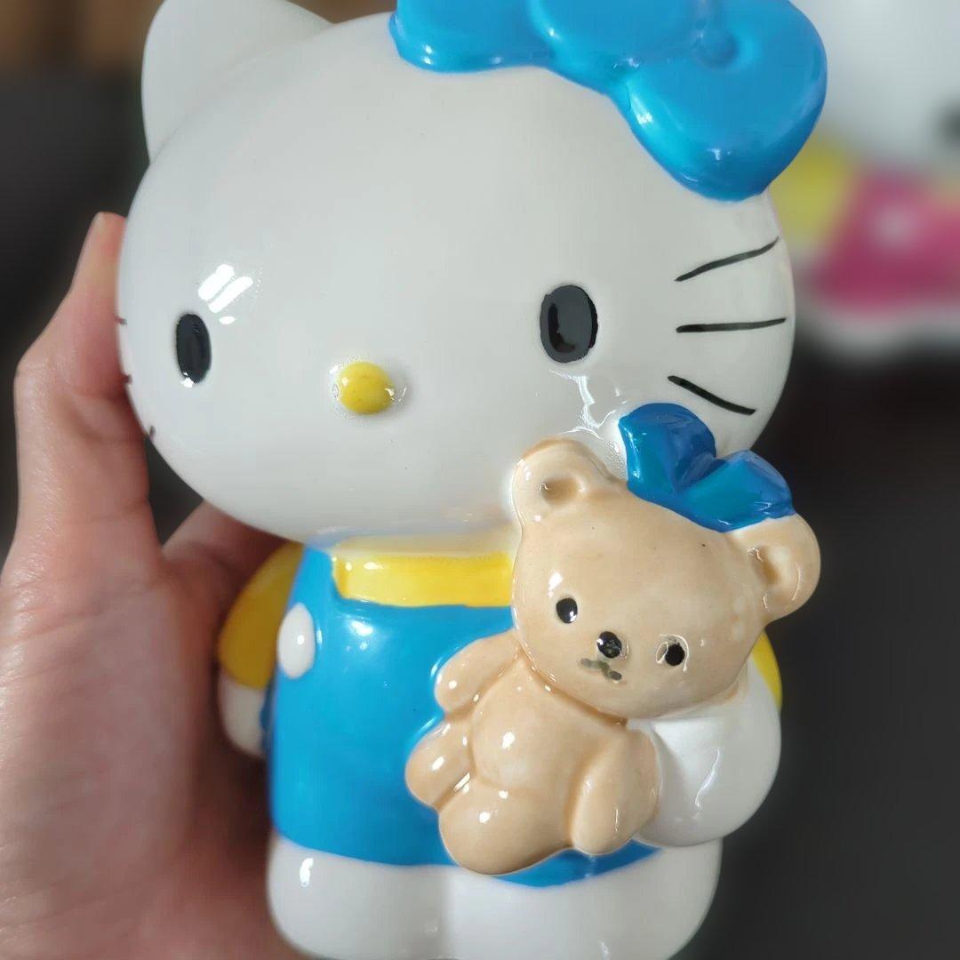 ハローキティ 陶器貯金箱2体セット