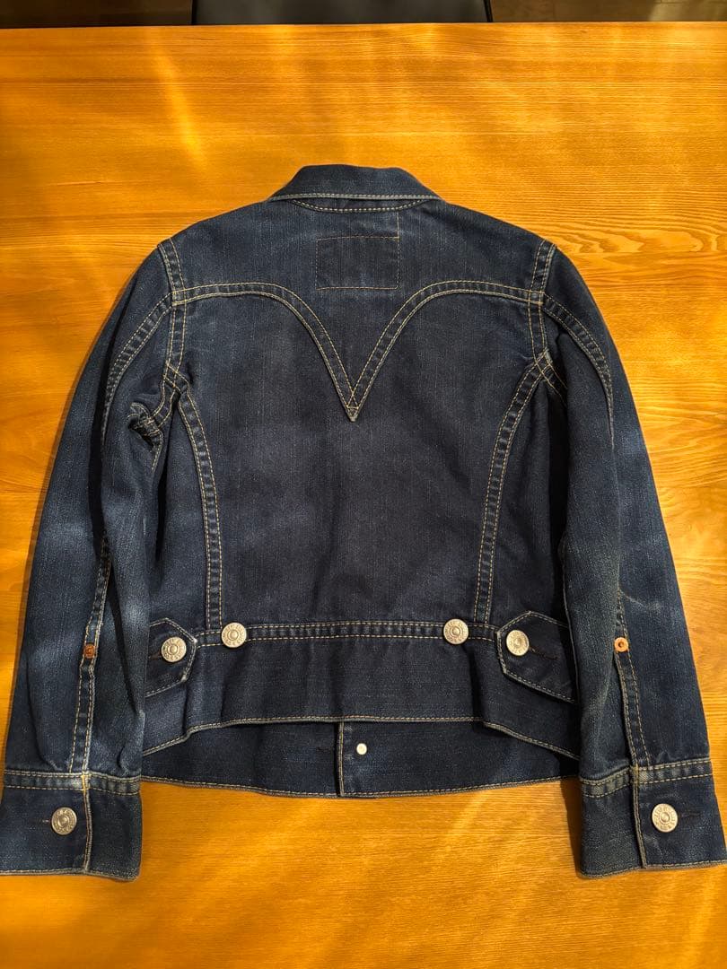 Levis boys jkt 150 & antique pins 90個セット