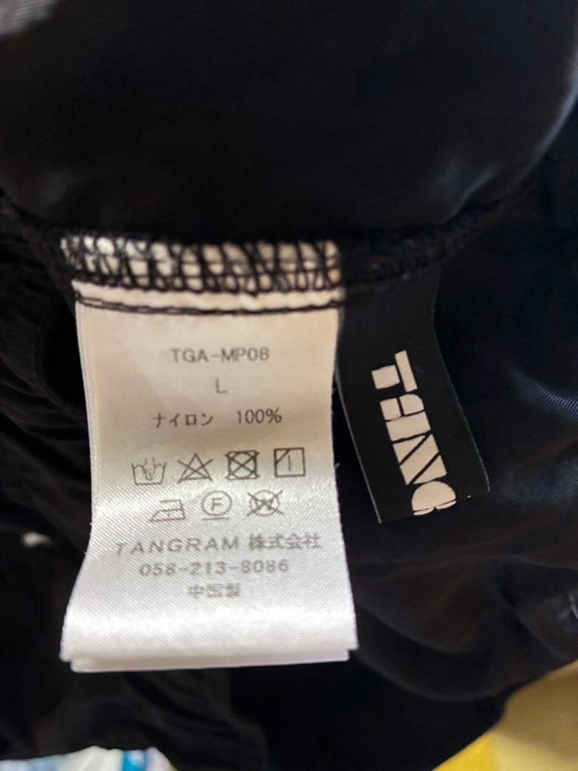 TANGRAM ブラックナイロンパンツ