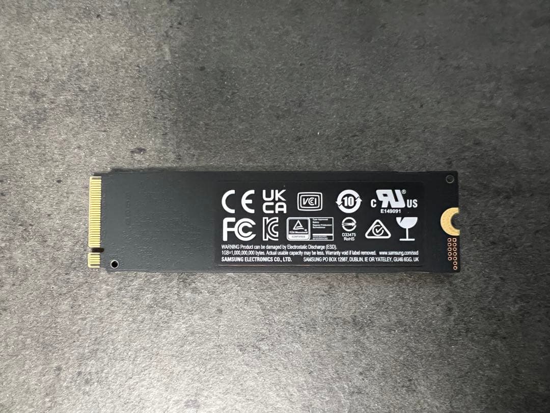 Samsung 970 EVO Plus 2TB NVMeSSD 外付けケース付