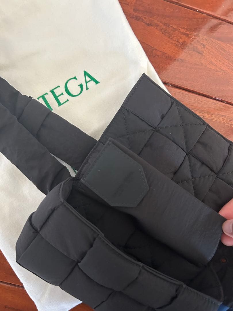 BOTTEGA VENETA パデッド テック カセット