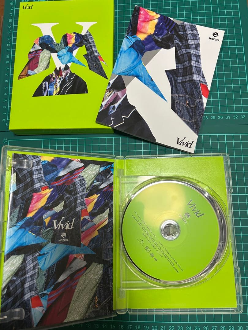 MAZZEL vivid PARADE CARNIVALユニバーサル盤