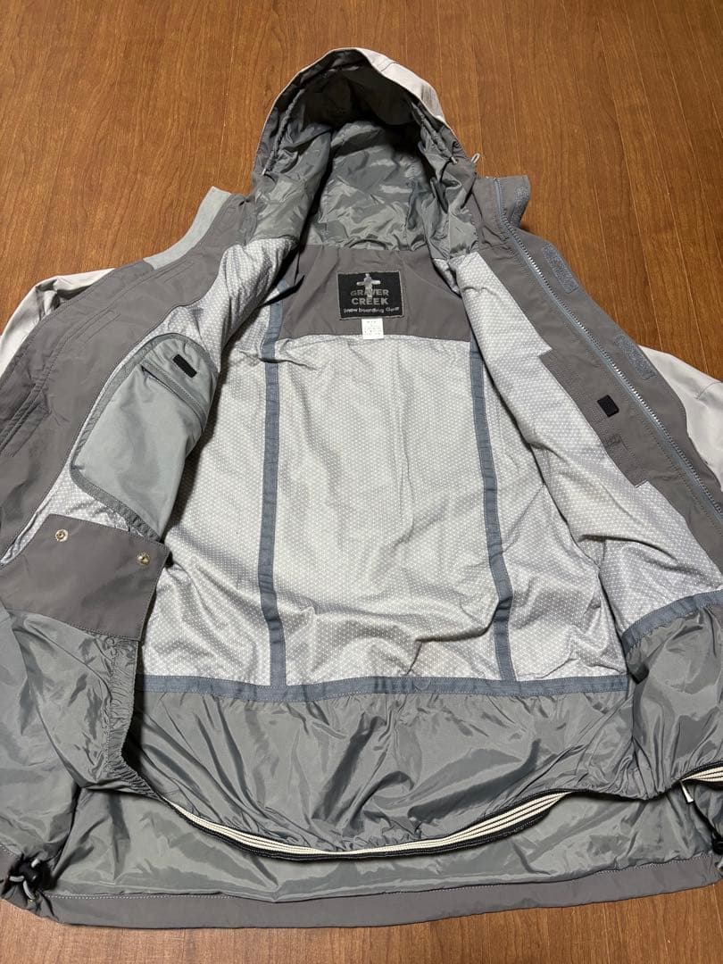 GRAVER CREEKスノーボードウェアセット グレーベージュウェアLパンツM