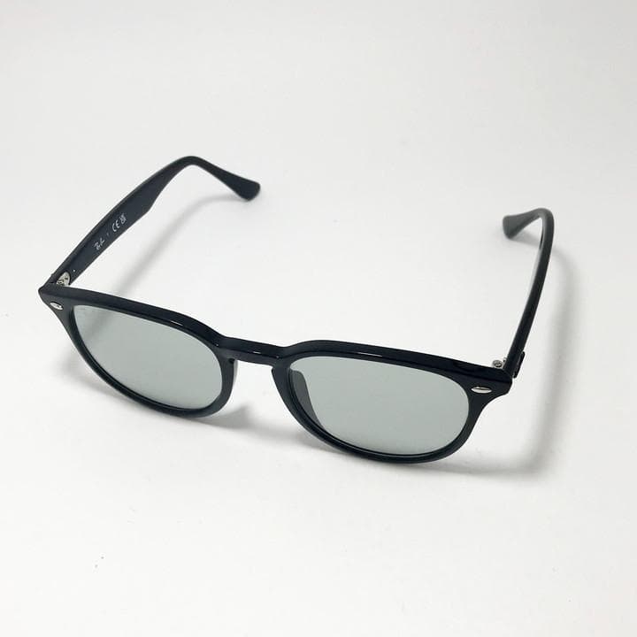 国内正規品【RB4259F-60187】レイバン サングラス ライトグレー