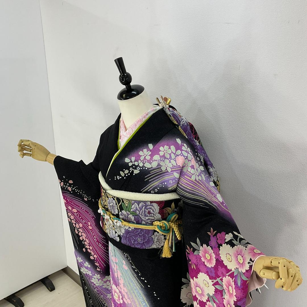 お振袖 黒　絞り風　正絹　美品