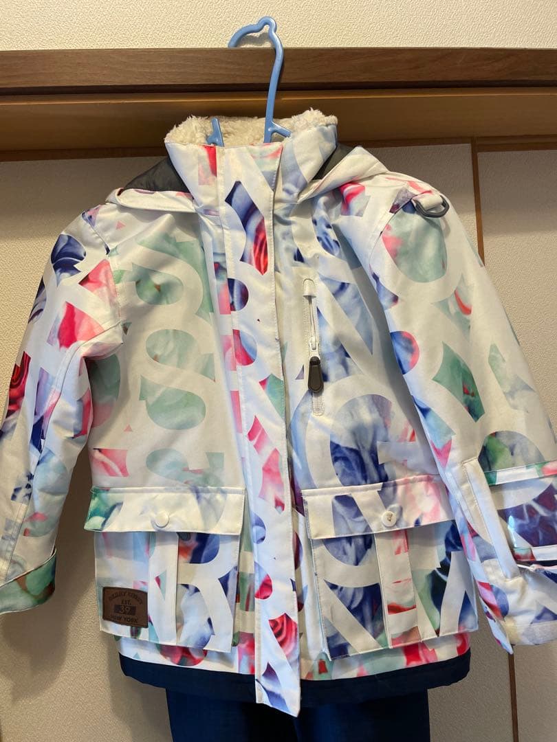 お買い得！ウエア上下(スノーブーツサービス) コスビーのジュニア用スキーウェア