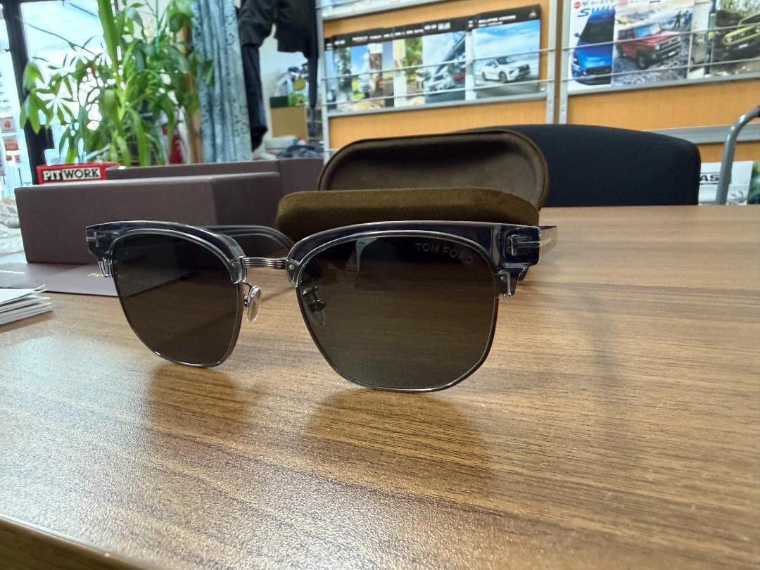TOM FORD　FT1165-K/S20A 54 サングラス　EYEWEAR