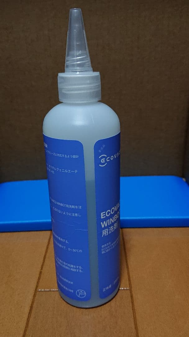 ECOVACS WINBOT MINI 本体と付属品