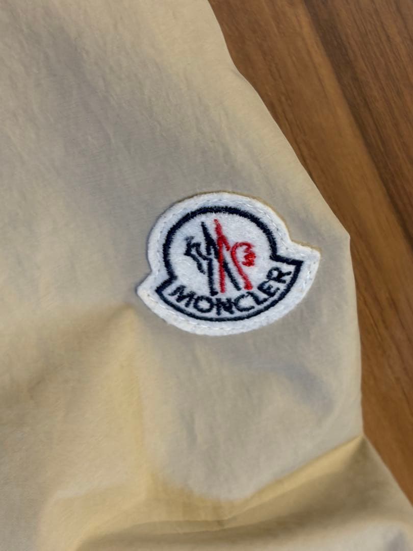 MONCLER ベージュ ナイロンロングコート