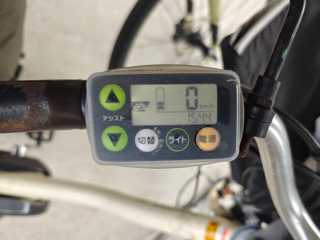 電動アシスト自転車 クリーム色 前後バスケット付き