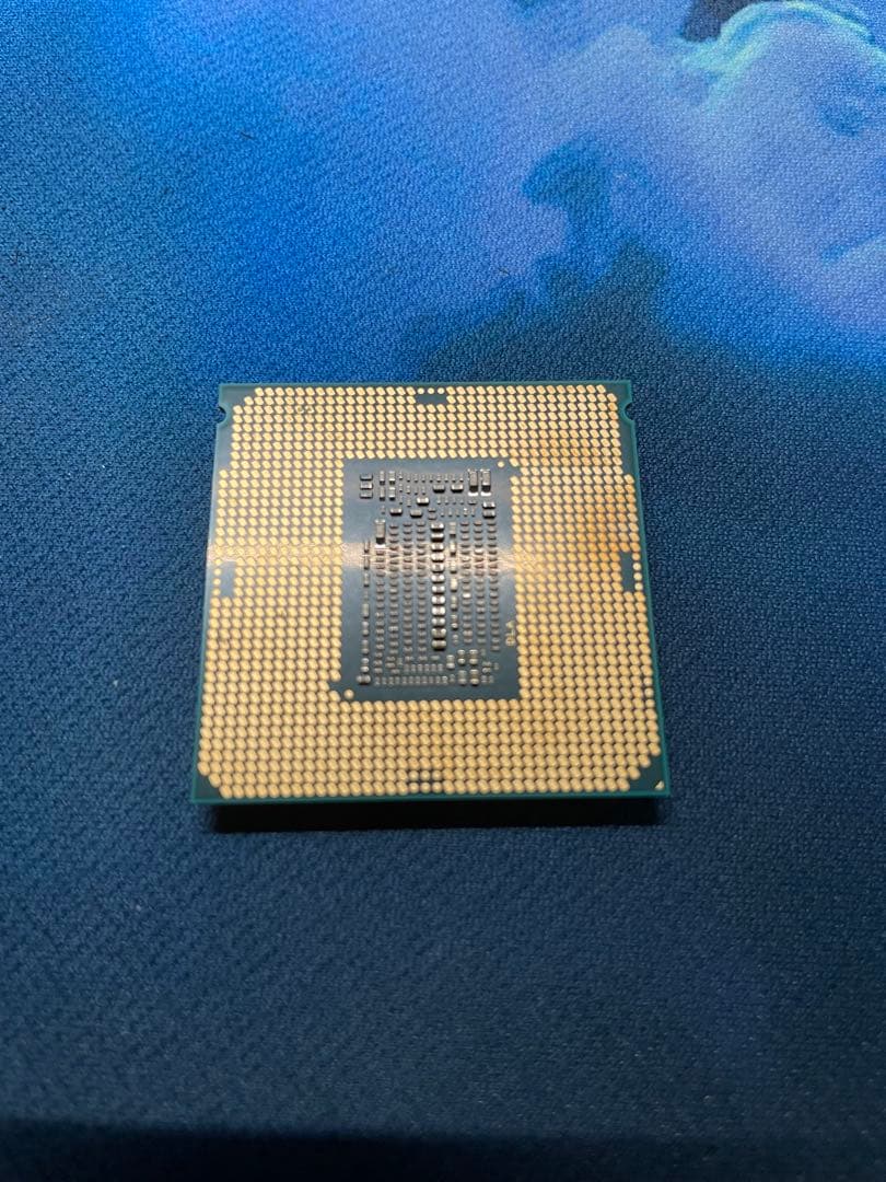 【中古品、動作確認済み】Intel i7-9700 CPU
