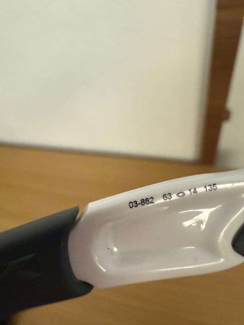 Oakley フラックジャケット03-882 ホワイト/ブラック