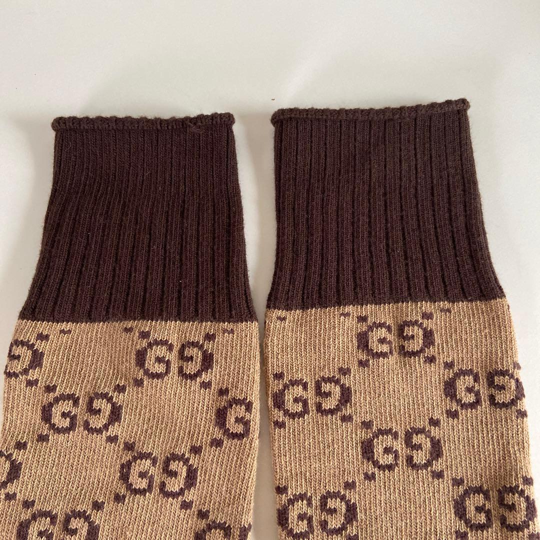 Gucci GGロゴソックス ベージュ✖︎ブラウン　グッチ　レディース　くつ下