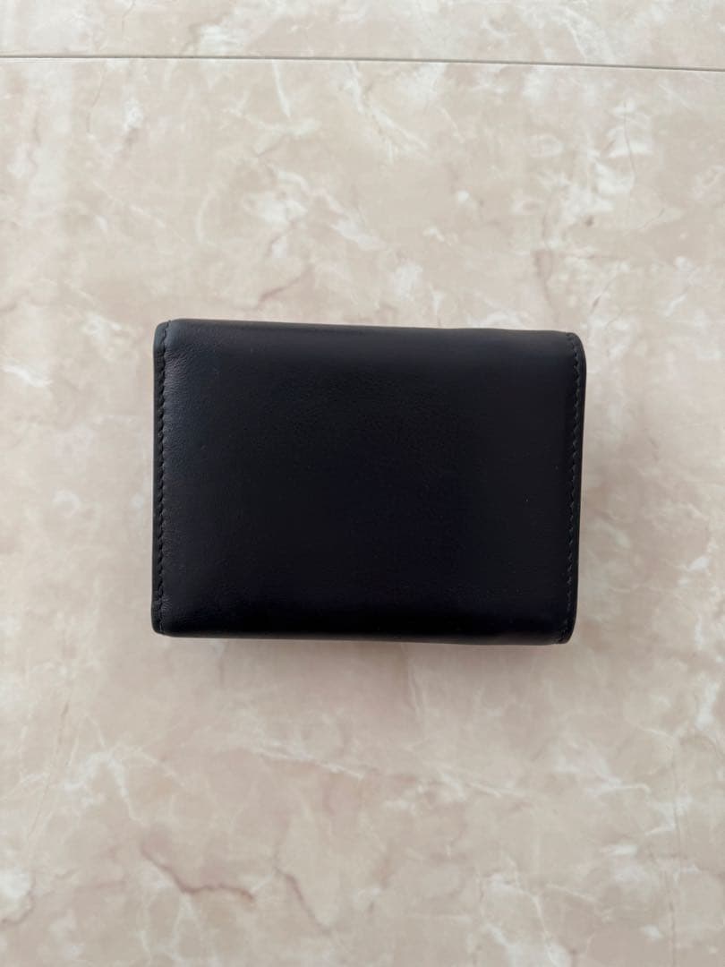 MIU MIU リボン付き三つ折り財布