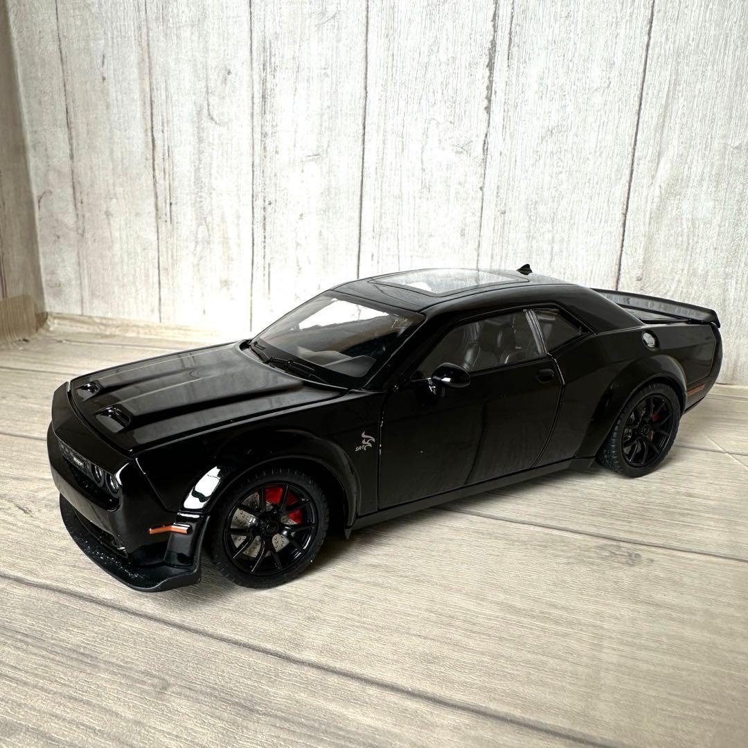 ダッジ チャレンジャー DODGE Challenger ミニカー　黒　1/24