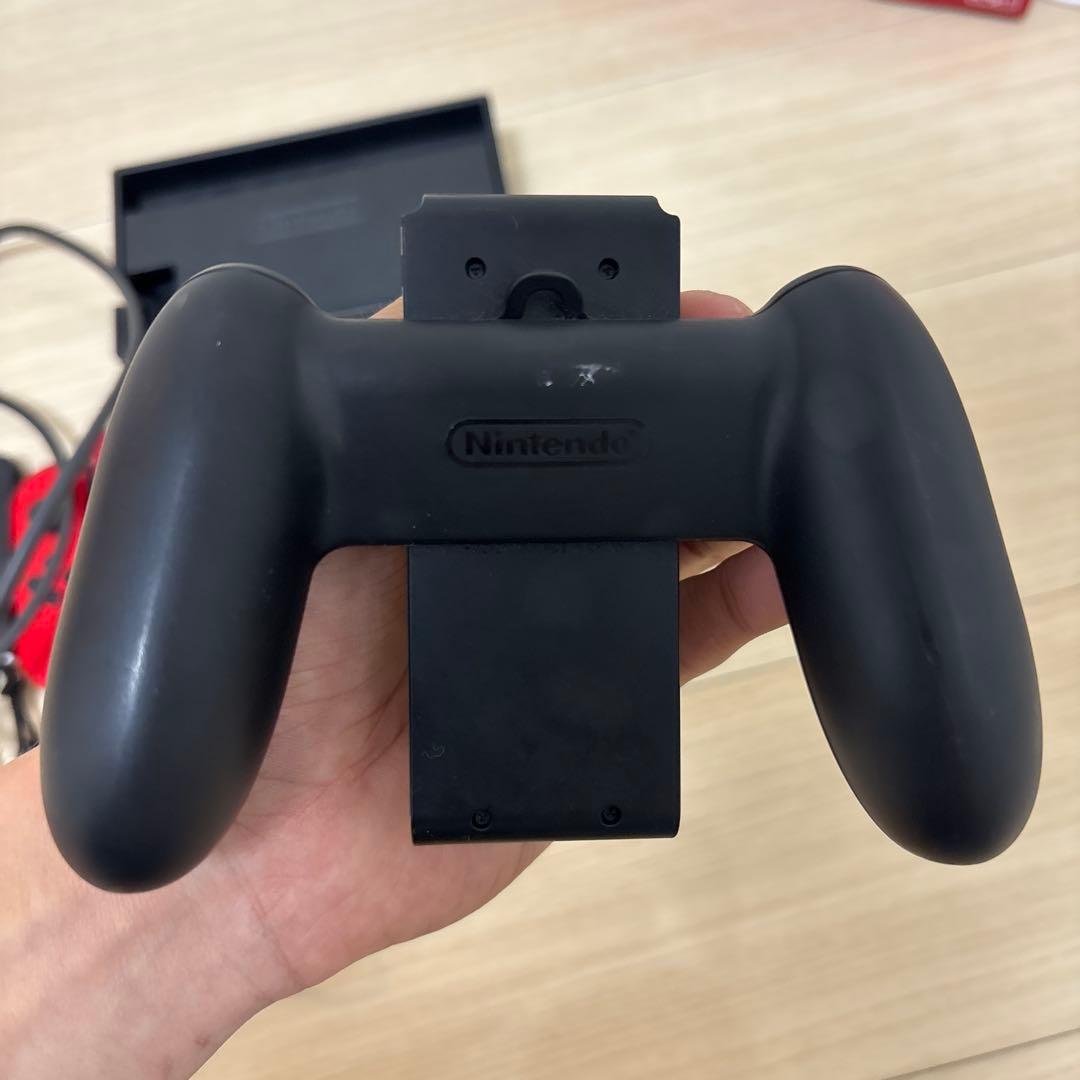 Nintendo Switch 本体 赤ジョイコン付き