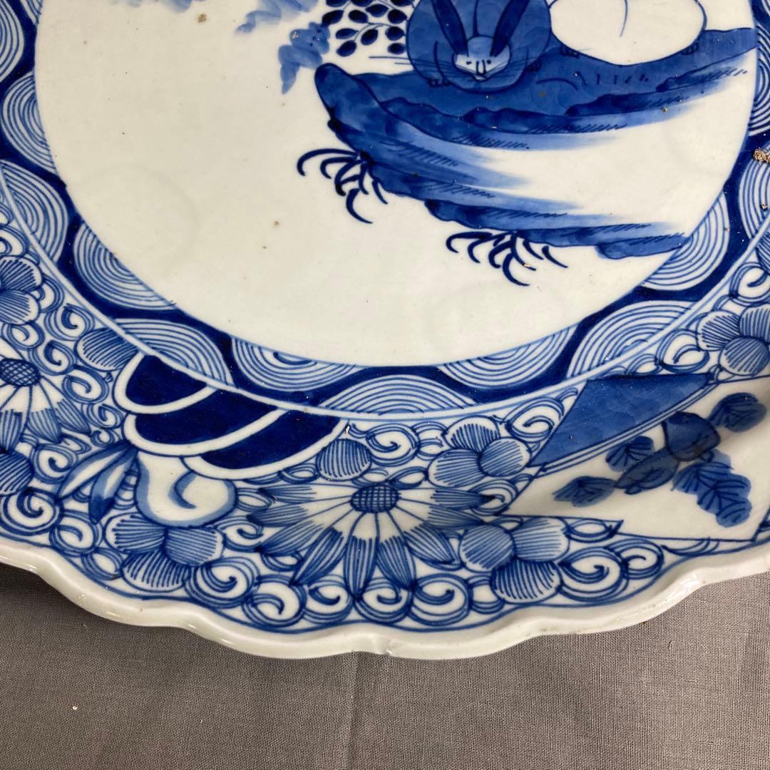 【まいまいさん専用】古伊万里の伝統　有田焼　古伊万里　染付二兎絵菊地紋　花縁大皿