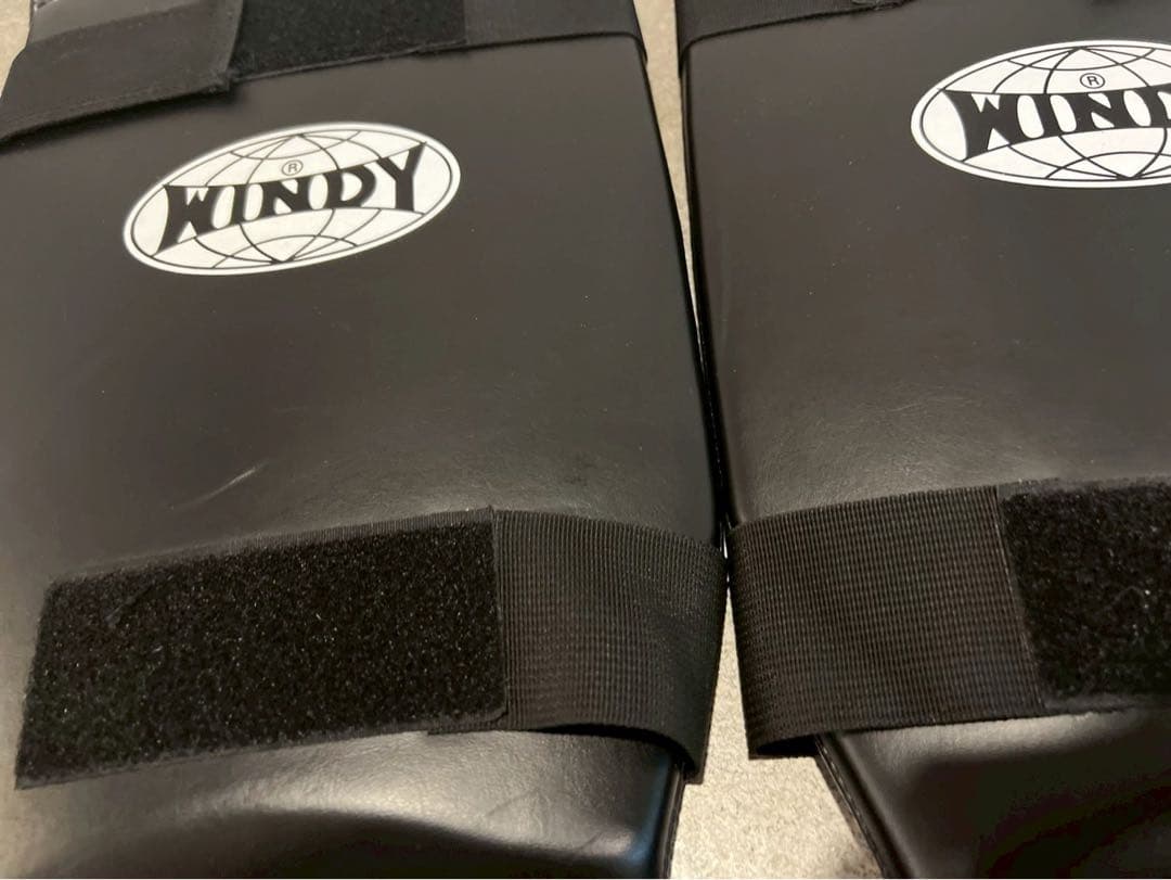 WINDY キックボクシング　レガース