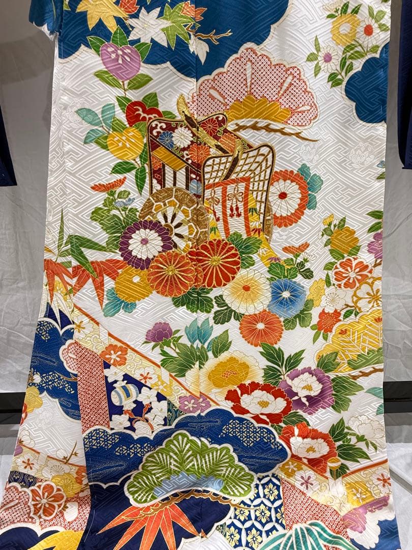 最高級振袖　吉澤友禅 [吾妻徳穂の世界]新品未仕立品 古典柄