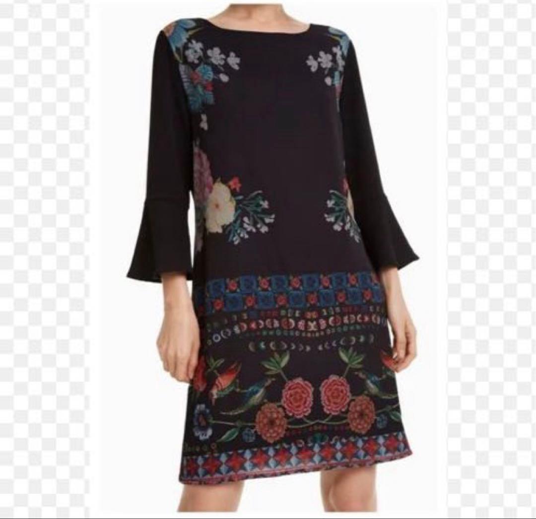 【Desigual】ワンピース 花柄　個性的デザイン　ベルスリーブ　新品