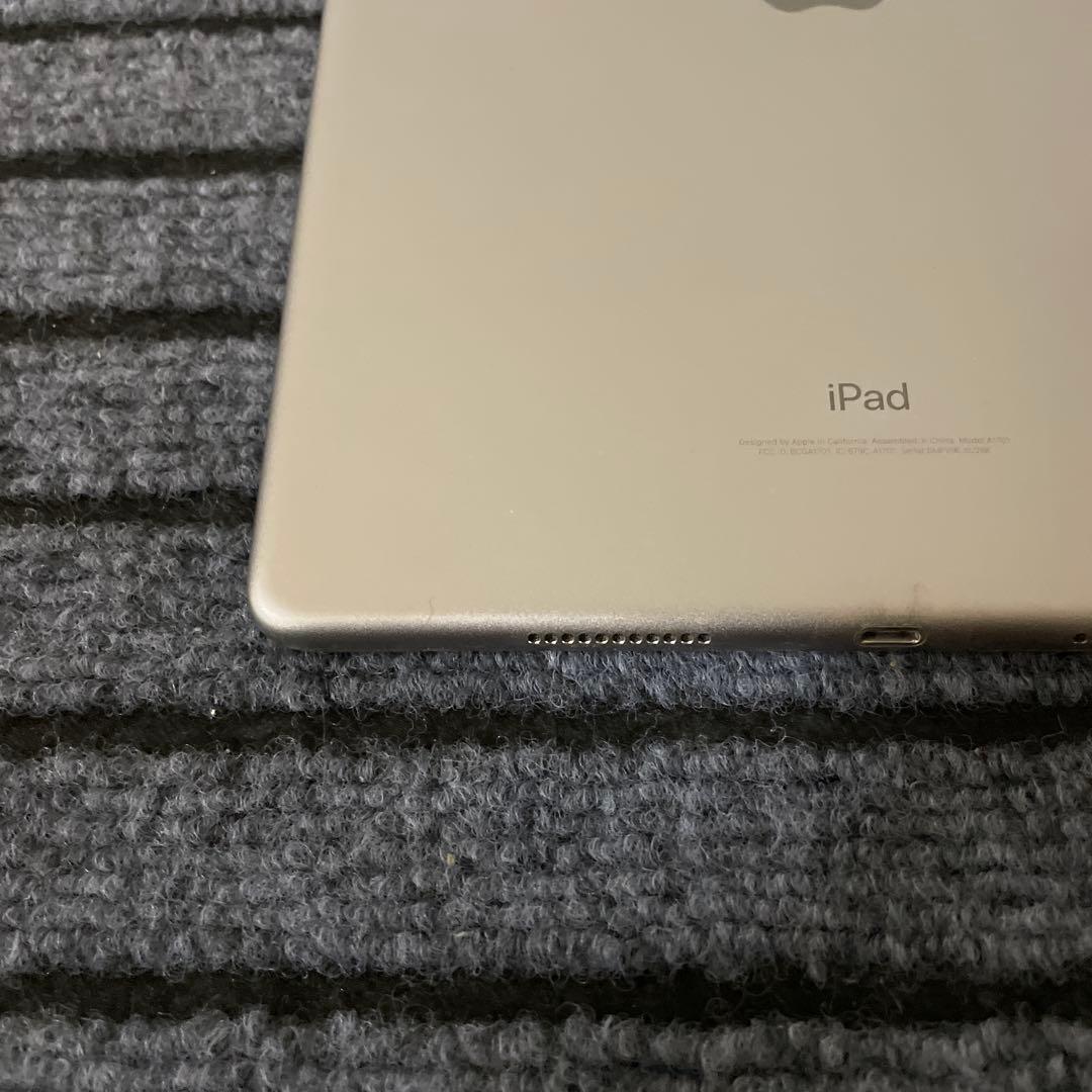54 iPad Pro 10.5 64GB Wi-Fi スペースグレイ