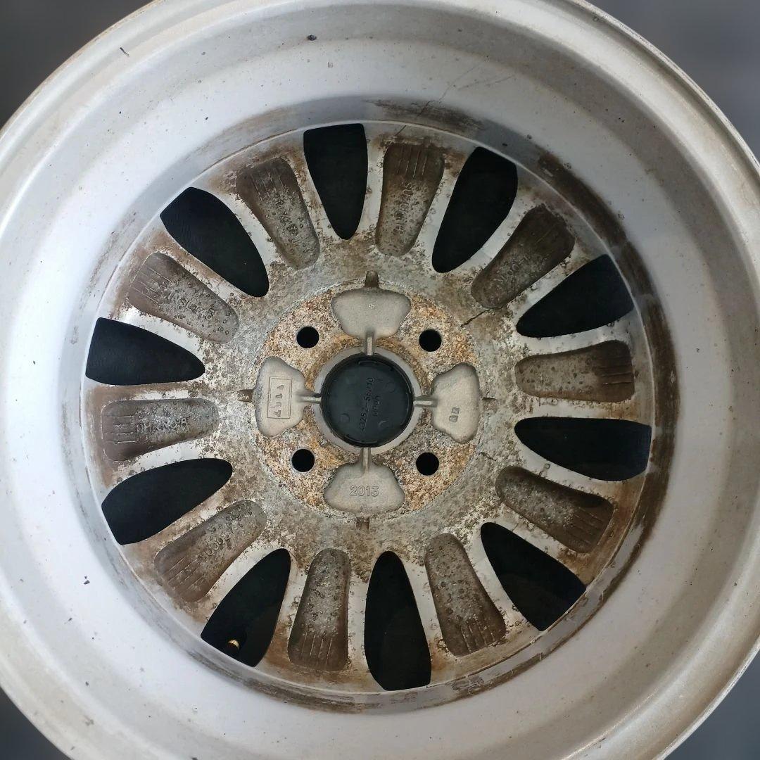 日産純正14インチアルミホイール①