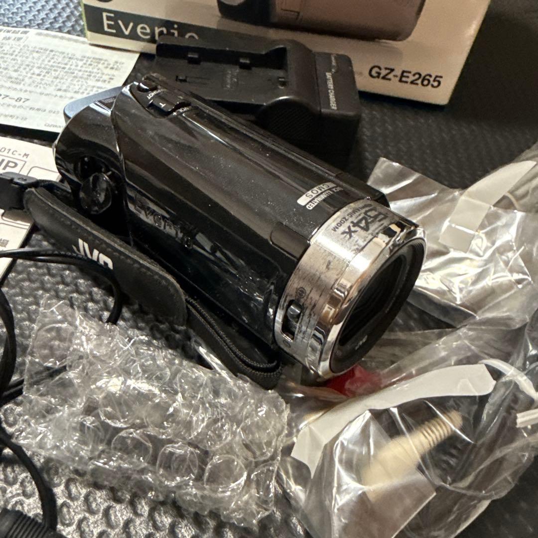 JVC KENWOOD　GZ-E265 ビデオカメラ FULL HD　中古