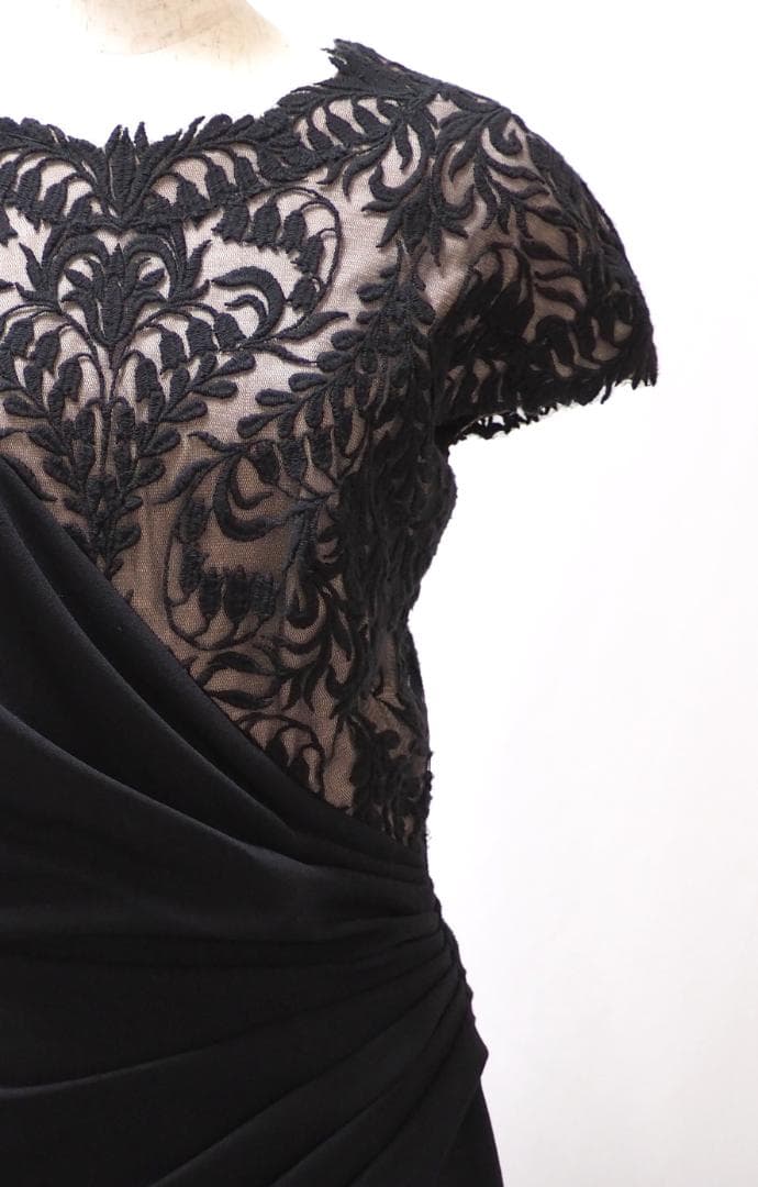 TADASHI SHOJI　ワンピース　「XS 」/ ９号程度