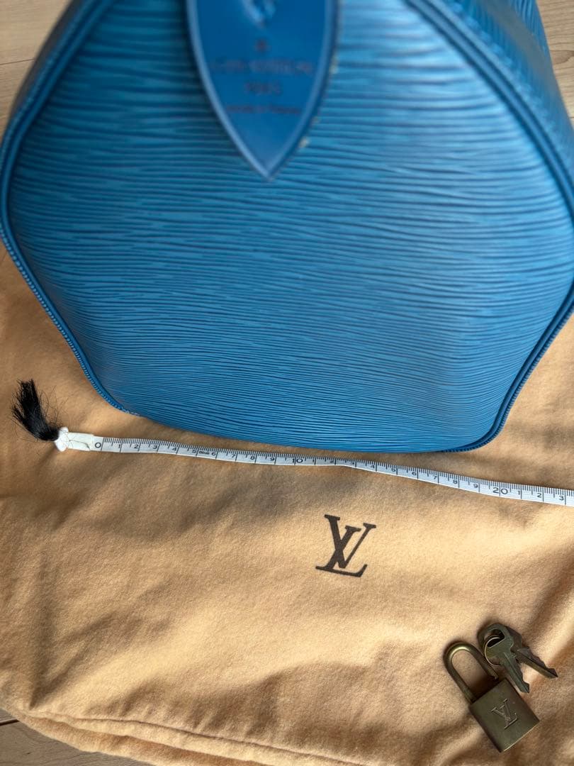 Louis Vuitton 青いエピレザー ボストンバッグ