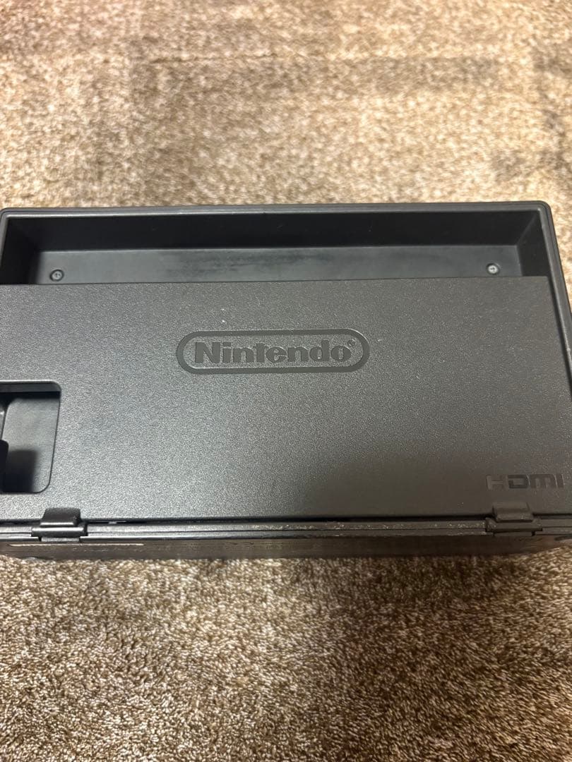 Nintendo Switch 本体 ニンテンドースイッチ Joy-Conなし