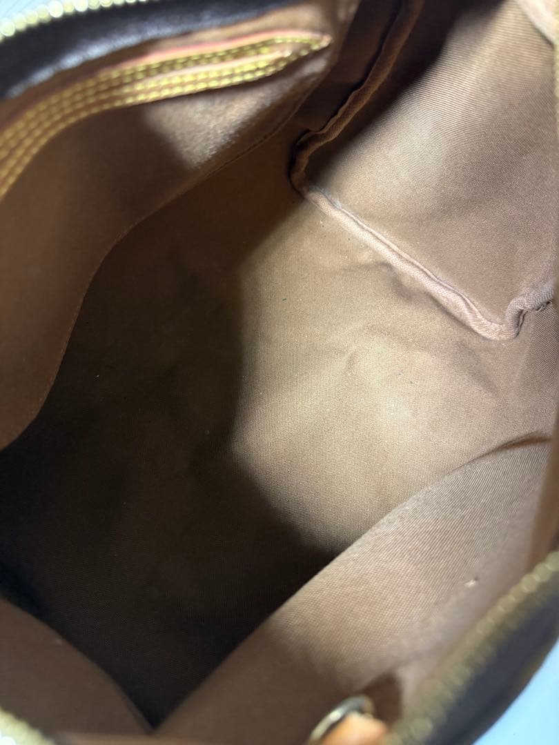 LOUIS VUITTON ルイヴィトン モノグラム スピーディ30