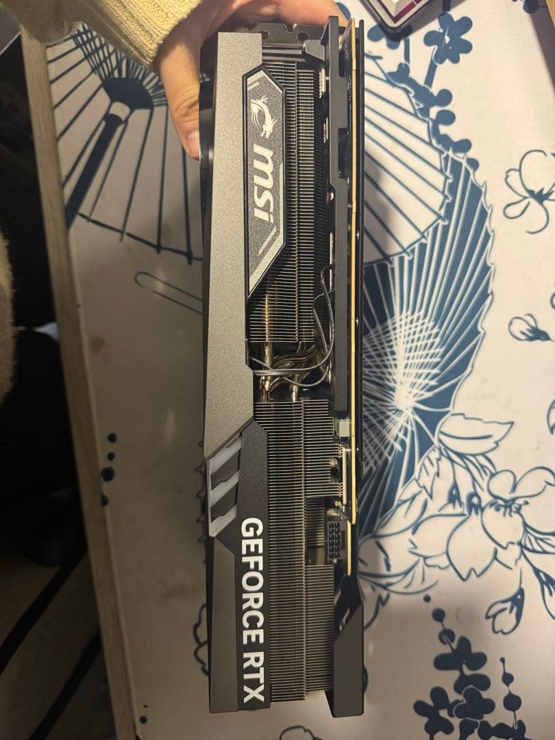 MSI GeForce RTX 4090 トリプルファン