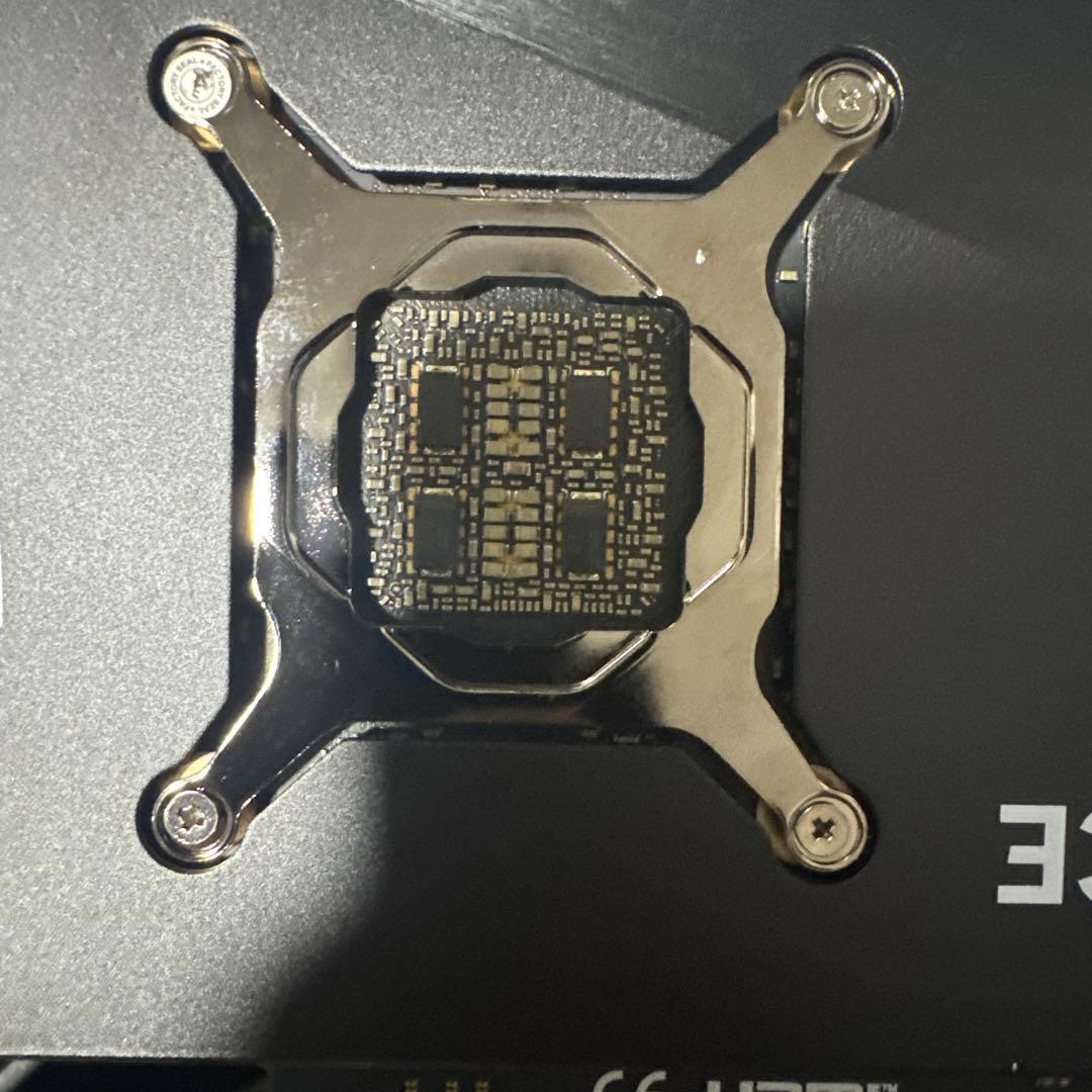 MSI GeForce RTX 4090 トリプルファン