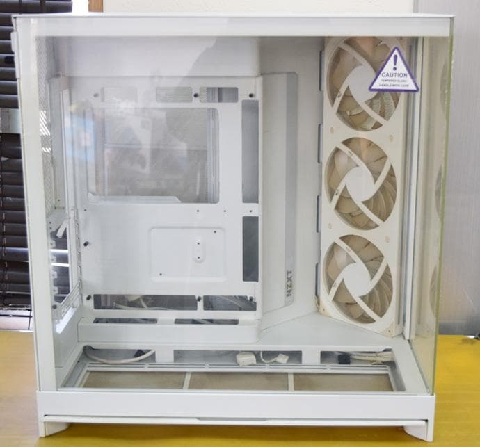 ♪ NZXT ゲーミングPCケース CA-2403/CM-H92FW-R1 ♪